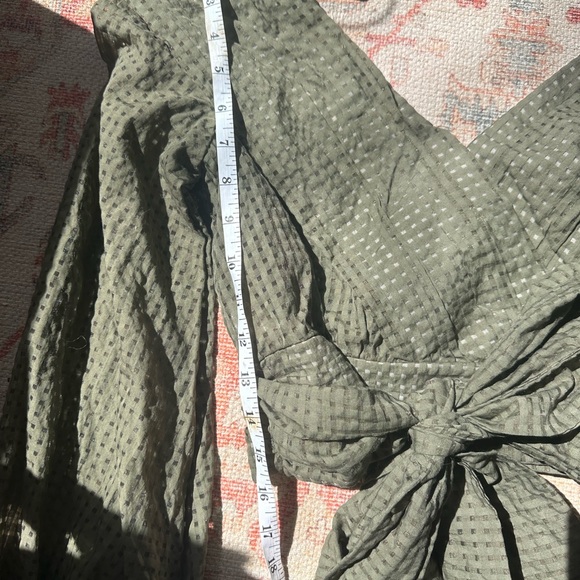 Elegant Green Top - Anthropologie - Picture 6 of 6